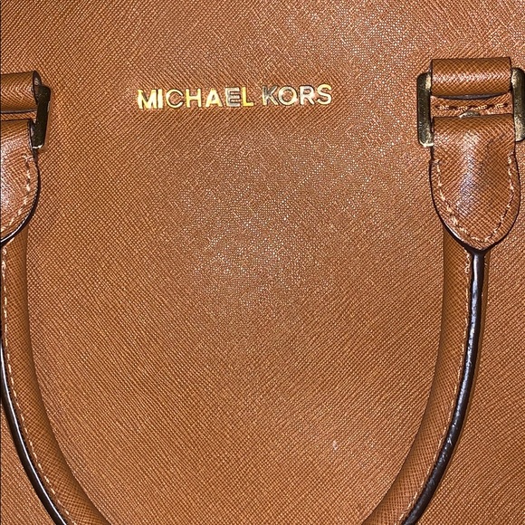 Michael Kors purse - Picture 4 of 8
